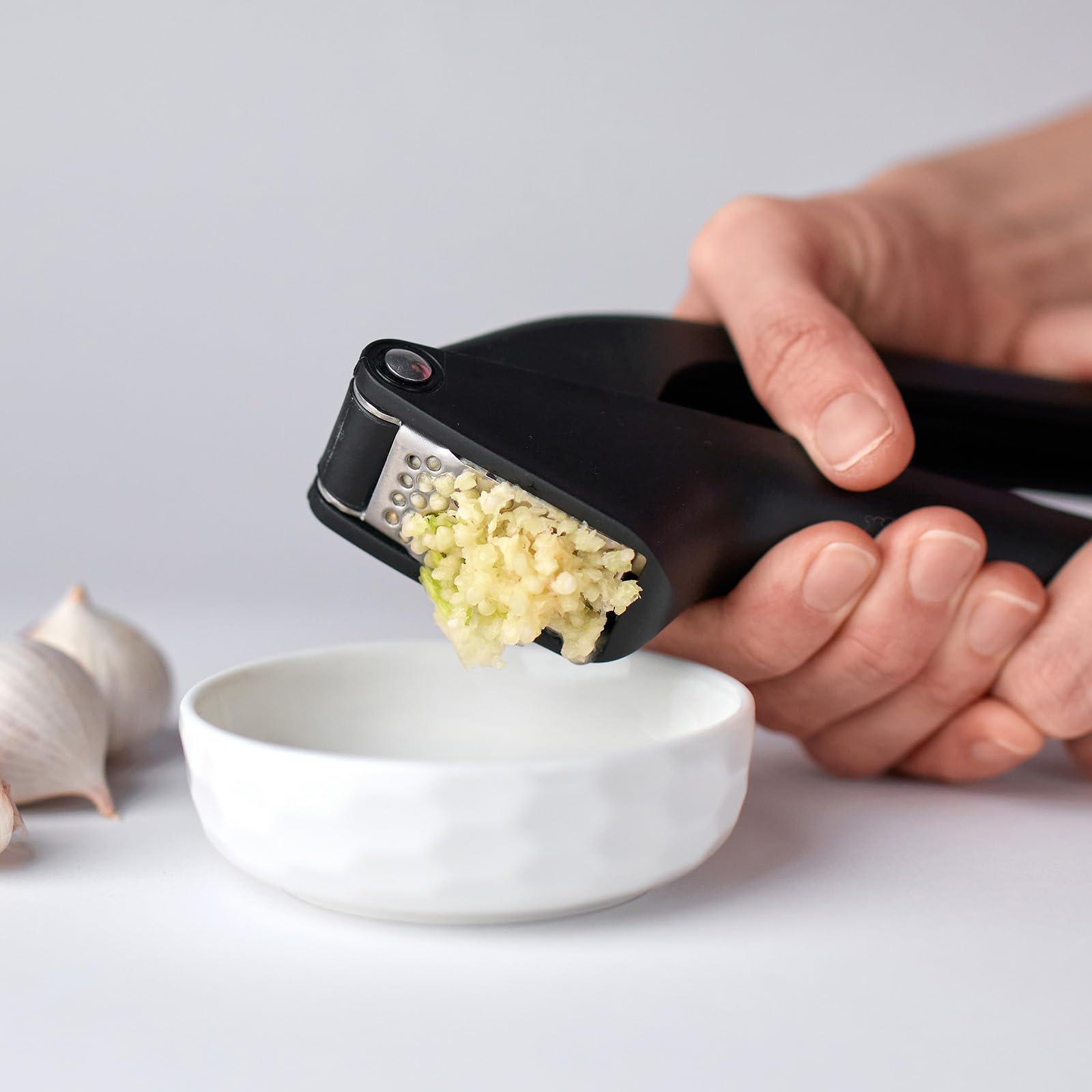 uxcell 2pcs Garlic Press, 7.5 Inch Stainless Steel Garlic Slicer Crusher Tool Kitchen Utensil for Home Cooks and Professional Chefs, Green