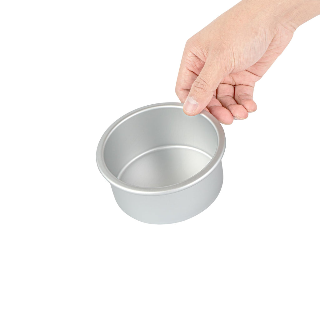 Restaurantware-Met Lux 4 x 2 Inch Straight-Sided Baking Tins, 12 Round Cake Pans - Oven-Ready, Freezable, Anodized Aluminum Round Baking Pans, Greaseproof, For Layer Birthday Cakes