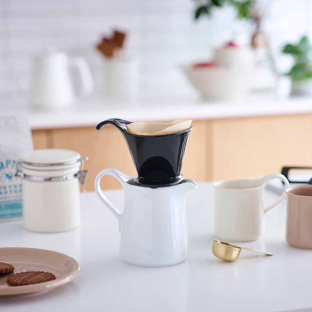 ZERO JAPAN - Bee House Pour Over Coffee Dripper - Ceramic Coffee Maker with Elegant Peek Hole, Drip Cone Brewer Coffee Gifts, Brewing Accessories - Black, Standard Size