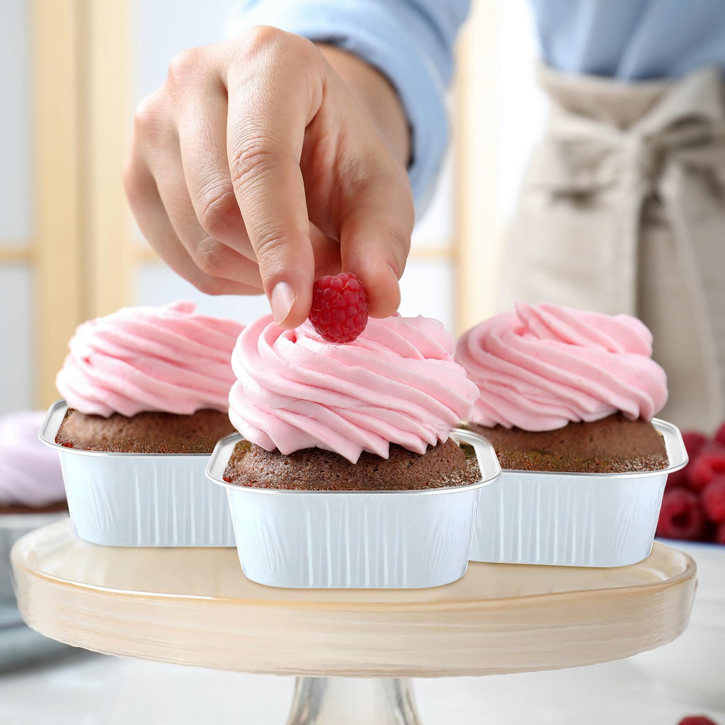 Aoriher 150 Pcs 10 oz Mini Cake Pans with Lids Aluminum Foil Baking Cup Disposable Square 4 x 4 Large Baking Tin, Muffin Pan Cheesecake Kitchen Brownie Pudding Desserts Holder(White)
