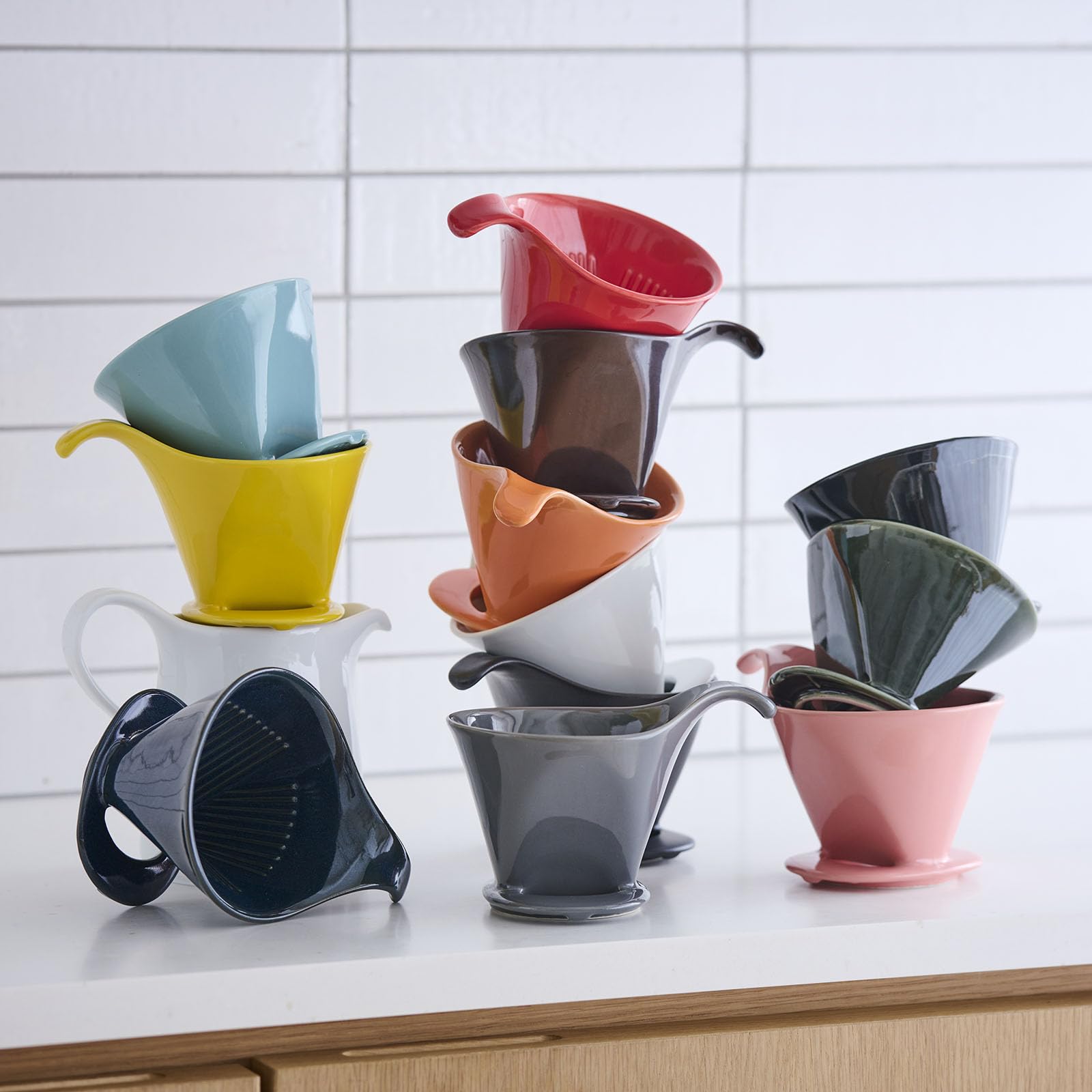 ZERO JAPAN - Bee House Pour Over Coffee Dripper - Ceramic Coffee Maker with Elegant Peek Hole, Drip Cone Brewer Coffee Gift, Brewing Accessories - Yellow Pepper, Standard Size