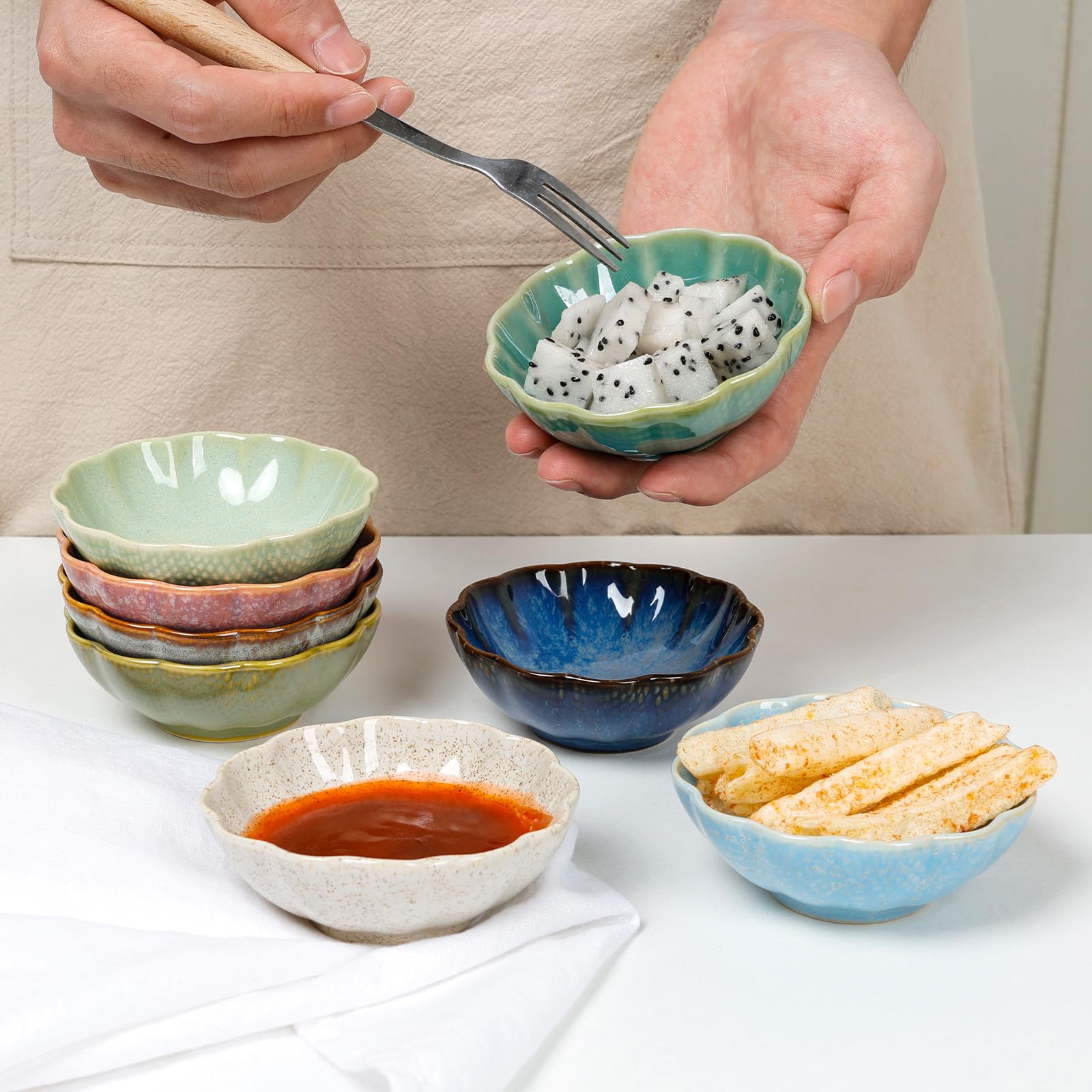 ZEBERBO Dipping Bowls Set of 8, Ceramic Soy Sauce Dishes, 3 oz Dipping Sauce Cups, chrysanthemum Round Small Side Dish Dishes for Dipping Sushi Tomato Soy Sauce Dish Condiment Finger Bowls