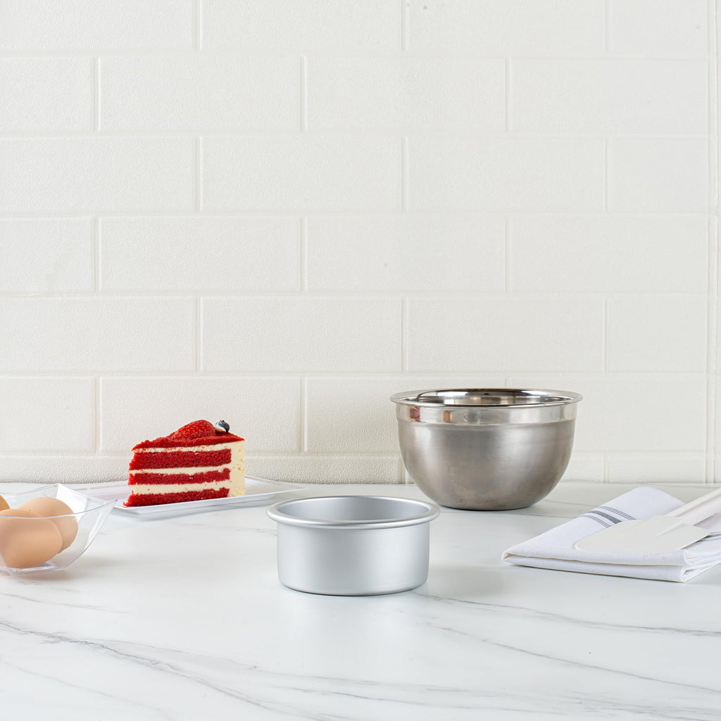Restaurantware-Met Lux 4 x 2 Inch Straight-Sided Baking Tins, 12 Round Cake Pans - Oven-Ready, Freezable, Anodized Aluminum Round Baking Pans, Greaseproof, For Layer Birthday Cakes