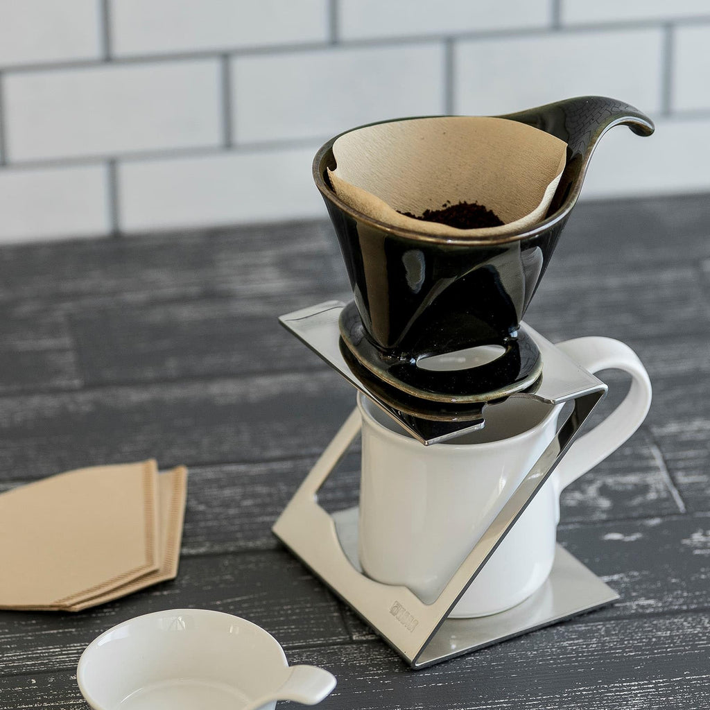 ZERO JAPAN - Bee House Pour Over Coffee Dripper - Ceramic Coffee Maker with Elegant Peek Hole, Drip Cone Brewer Coffee Gift, Brewing Accessories - Yellow Pepper, Standard Size