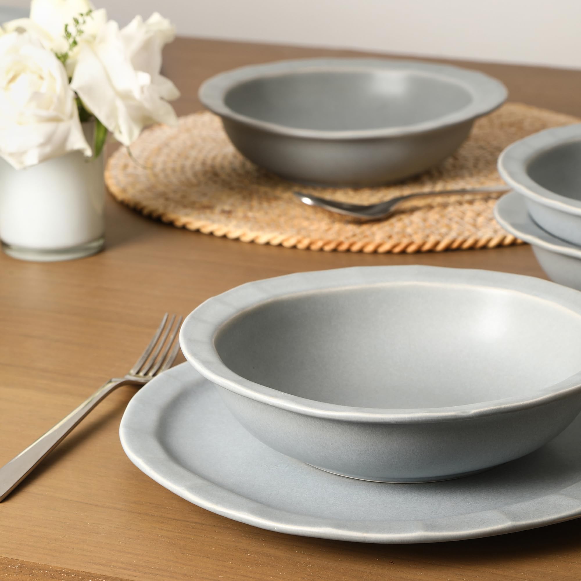 Stone Lain Oasis Stoneware Bowl Dish Set, 4-Piece Pasta Bowls - Ceramic Serving Dishes for Ramen, Fruit, Cereal, Dinner - Microwave & Dishwasher Safe, Grey Blue