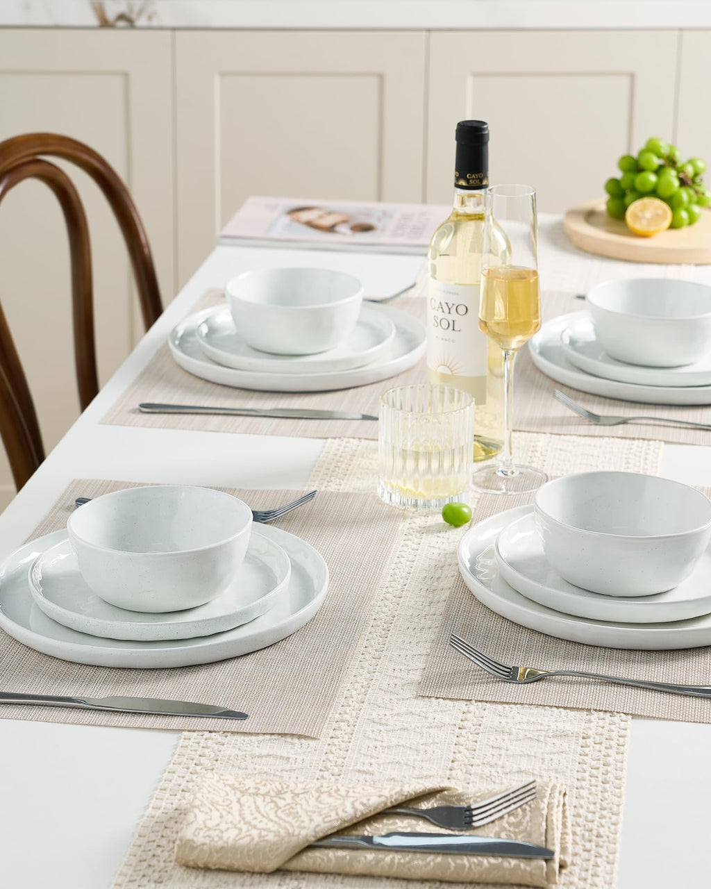 Famiware Mars Stoneware Dinnerware Set for 6, White