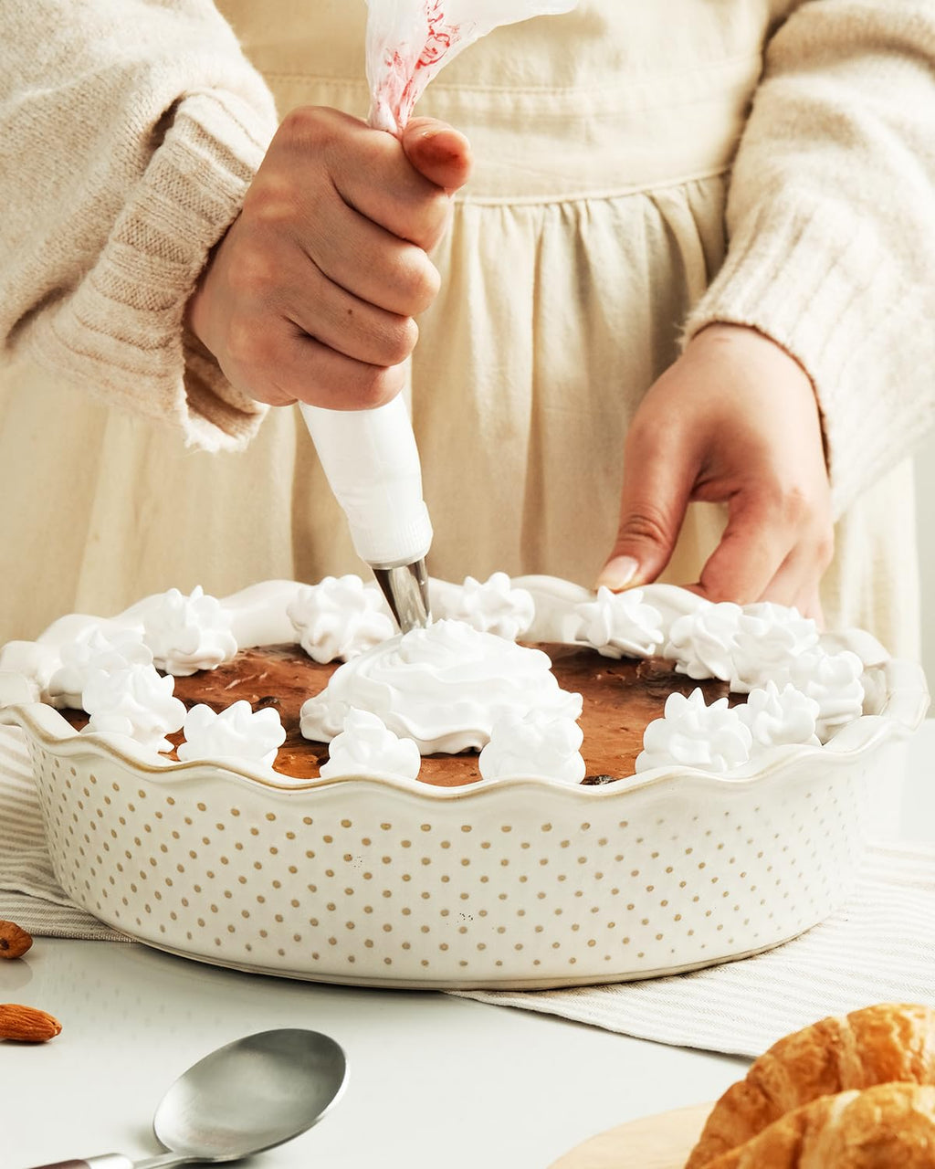 getstar Ceramic Deep Pie Pan, 9 inch Pie Dish for Baking, Non-Stick, Oven & Dishwasher Safe, Farmhouse Decor Quiche Baking Dish, Pie Plate, Deep Dish Pie Pan