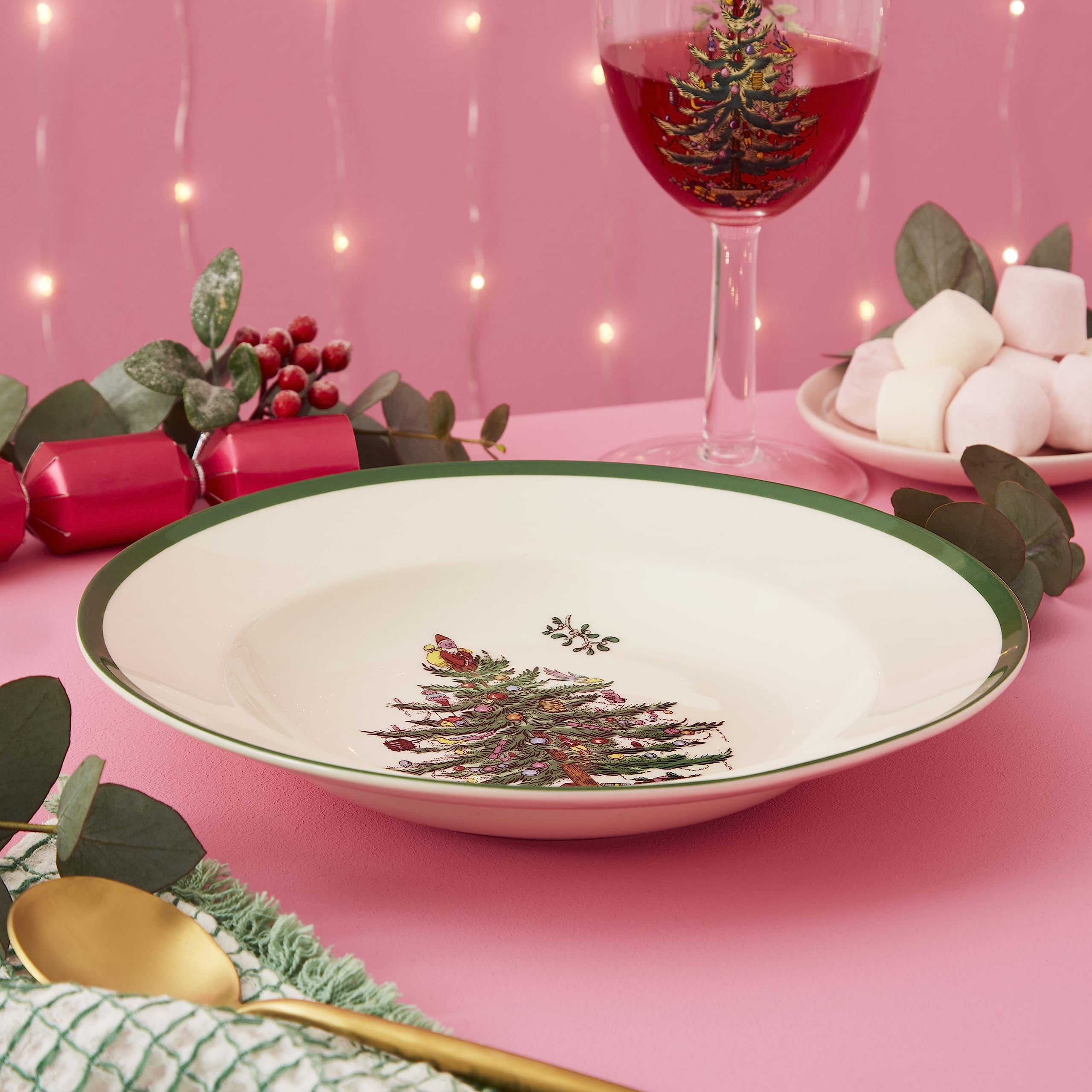 Spode Christmas Tree 9" Soup Plate (Set of 4) – Stoneware Bowls with Festive Tree Design & Green Rim, Ideal for Serving Soup, Pasta, Salad – Microwave & Dishwasher Safe Holiday Dinnerware