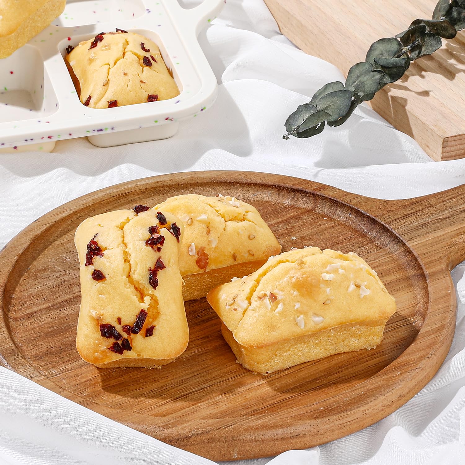 Silicone Mini Loaf Pan with Metal Frame, 12 Cups, Bread Silicone Molds