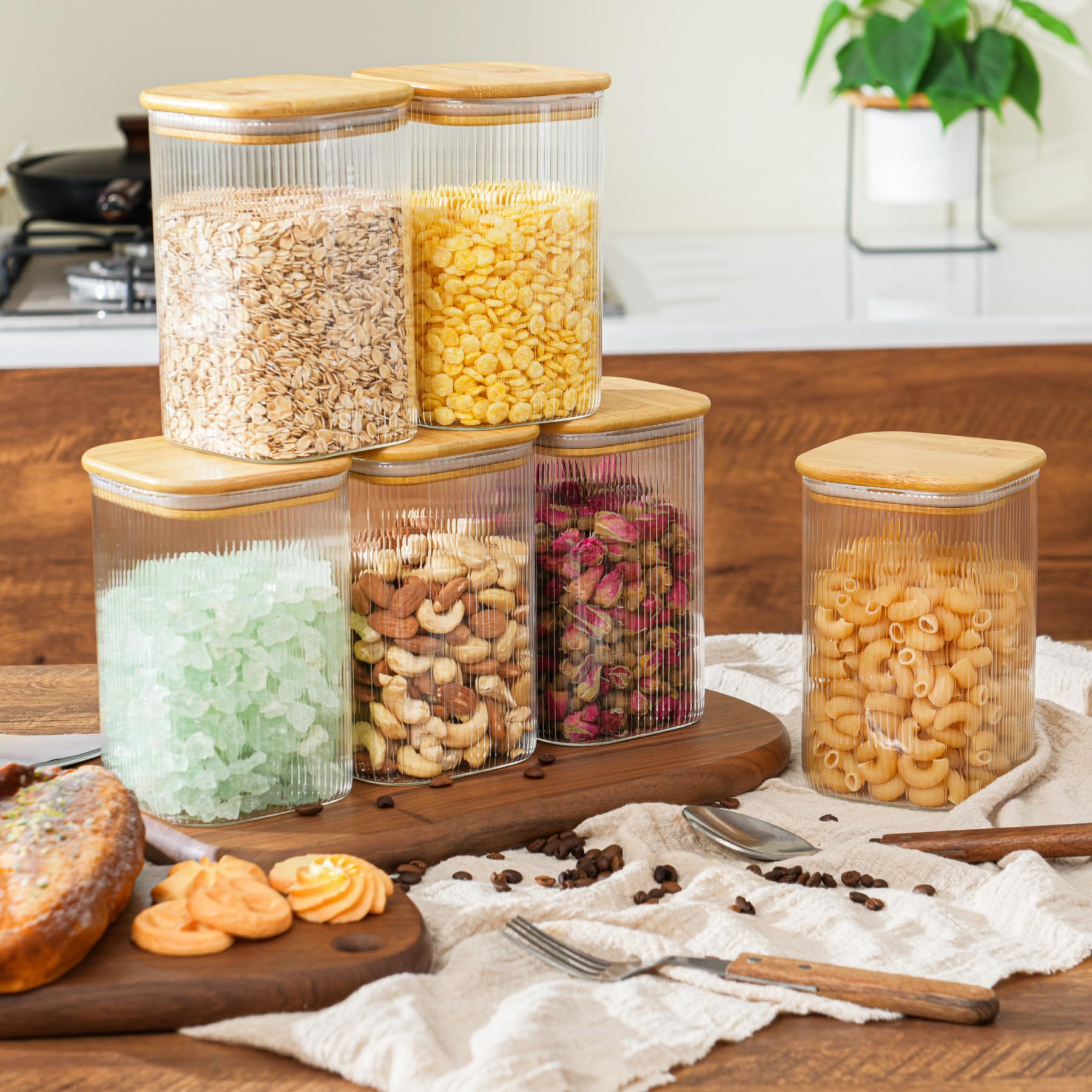 D2scrma 37oz Airtight Glass Square Storage Canisters with Bamboo Lids Set of 4 (1100ml) Striped Stackable Containers, Decorative Kitchen Jars for Tea, Nuts and Coffee (‎with Black Lable)