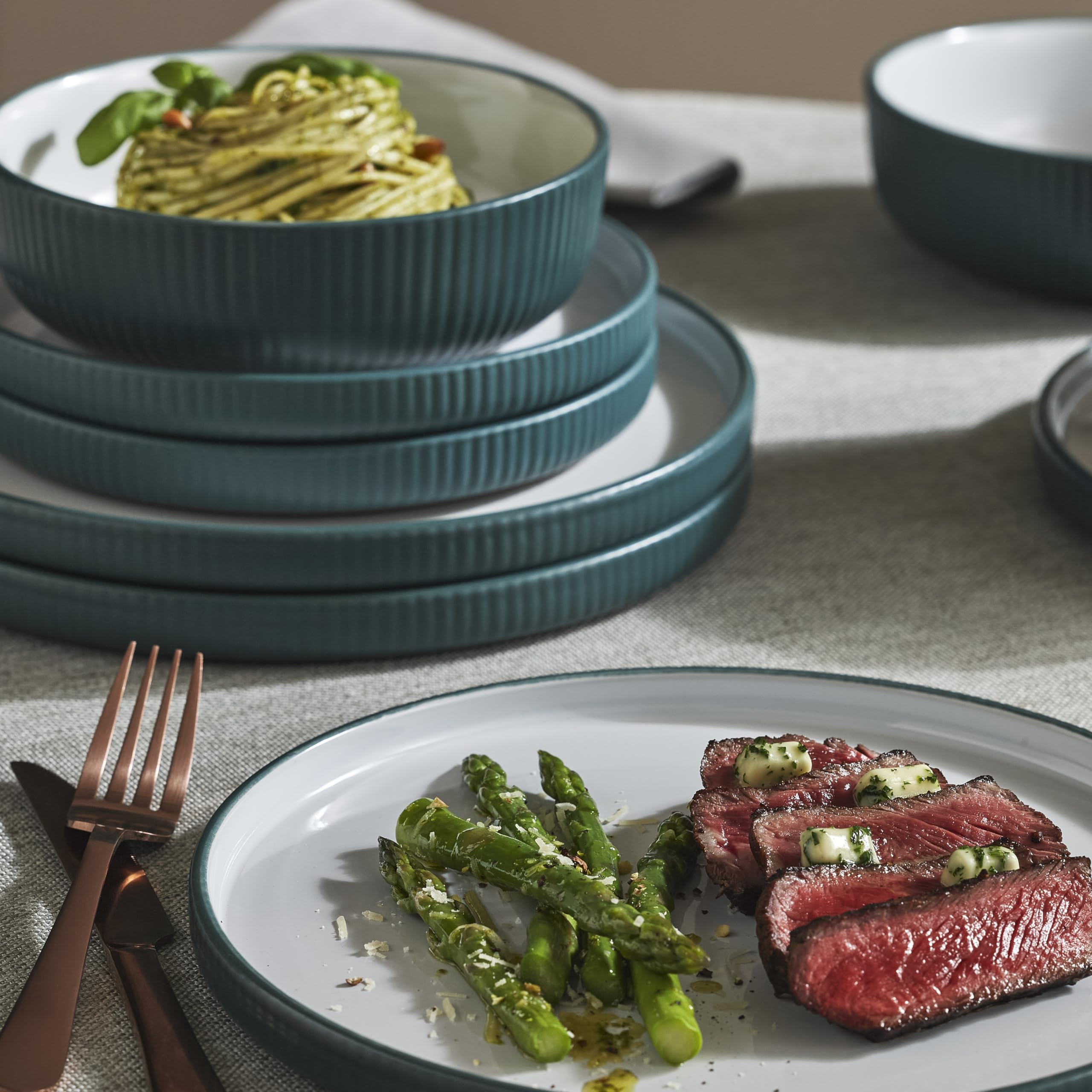 Christian Siriano Laro 12-Piece Stoneware Dinnerware Set, Plates and Bowls Set, Microwave and Dishwasher Safe, Dish Set for 4, Green