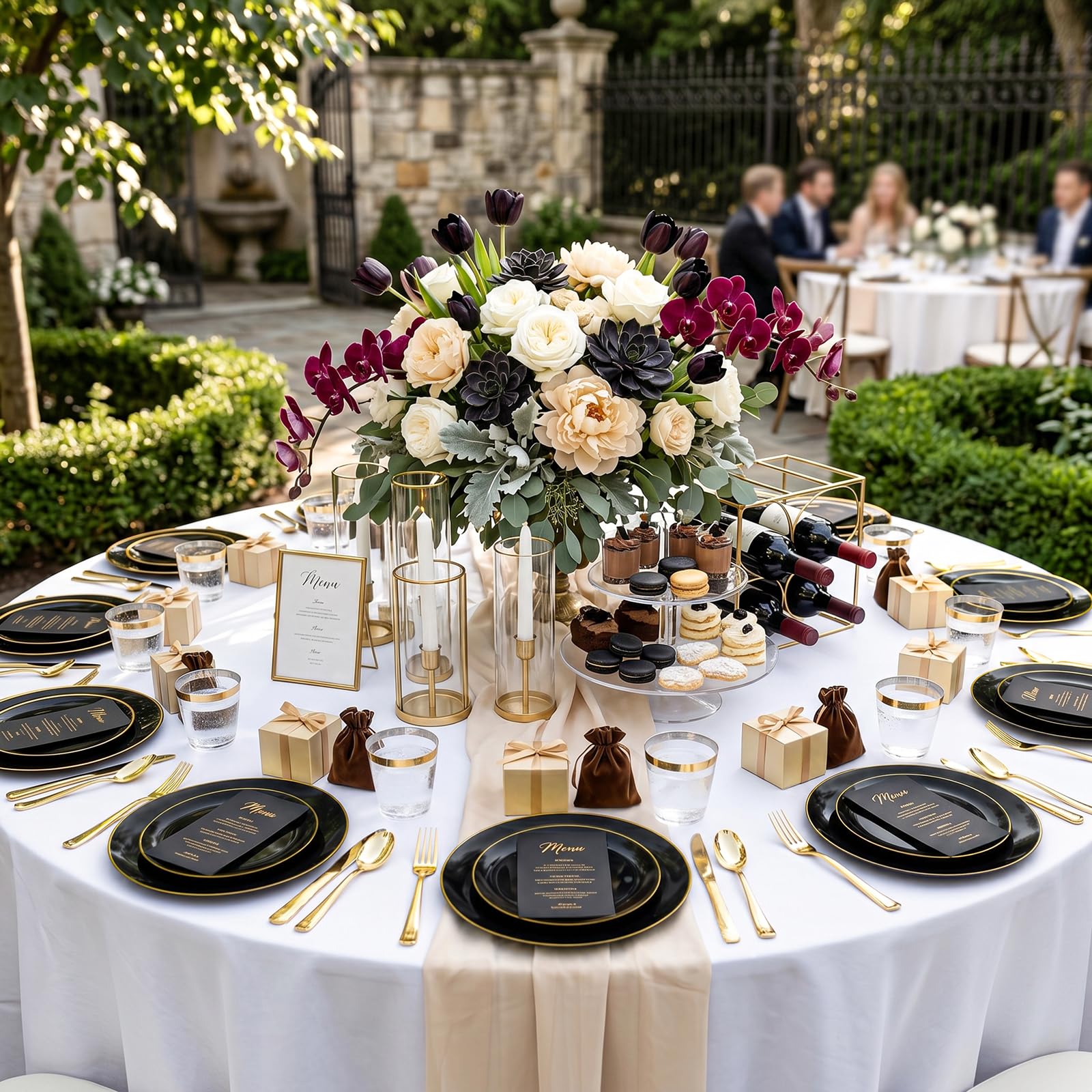 KIRE 200Pcs Black Plastic Plates - Black and Gold Plates Disposable for Party - Include 100 for Dinner and 100 for Dessert for Birthday/Wedding/Halloween