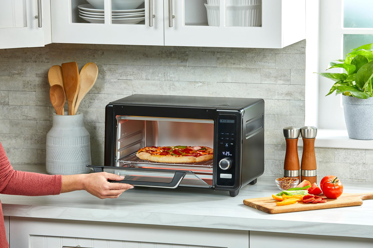 BLACK+DECKER Crisp 'N Bake™ 6-Slice Digital Air Fry Toaster Oven