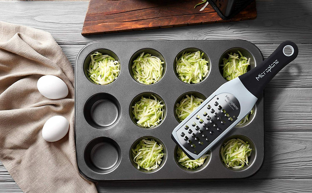 Microplane Artisan Series Cheese Grater and Zester (Extra Coarse, White)