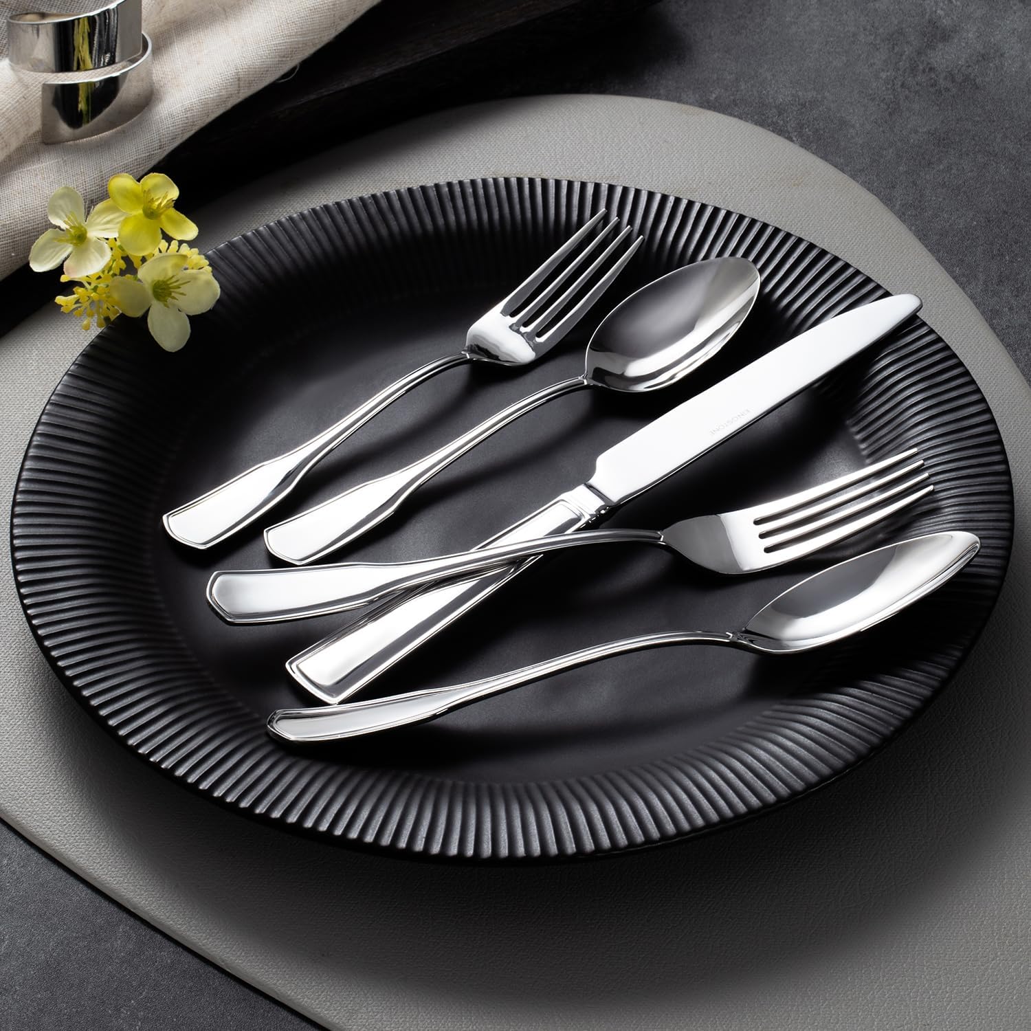 KINGSTONE 20 Piece Silverware Set for 4, 18/10 Stainless Steel