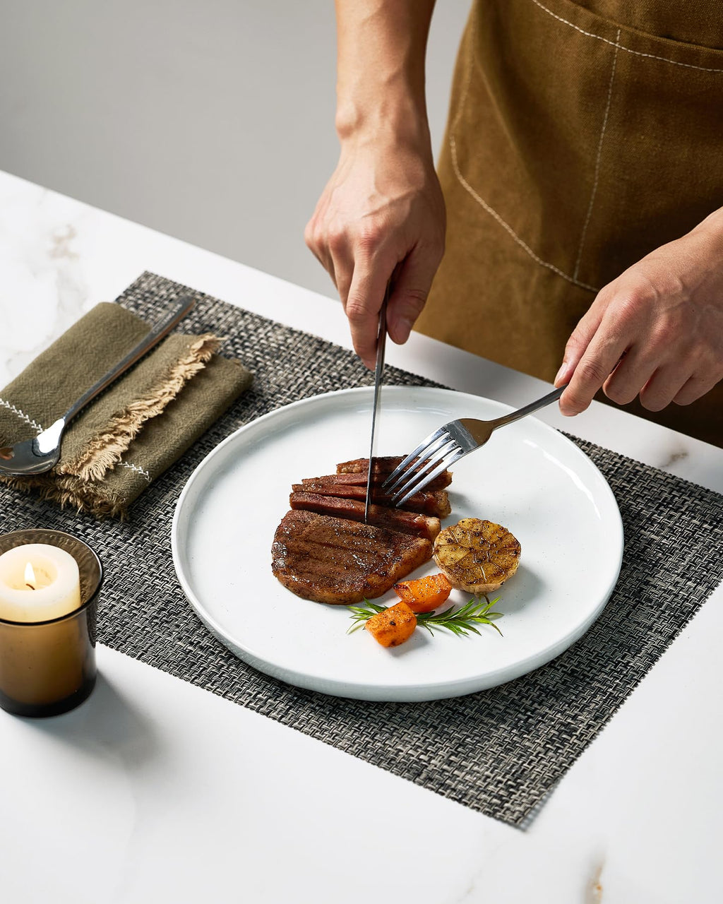 Famiware Mars Stoneware Dinnerware Set for 6, White