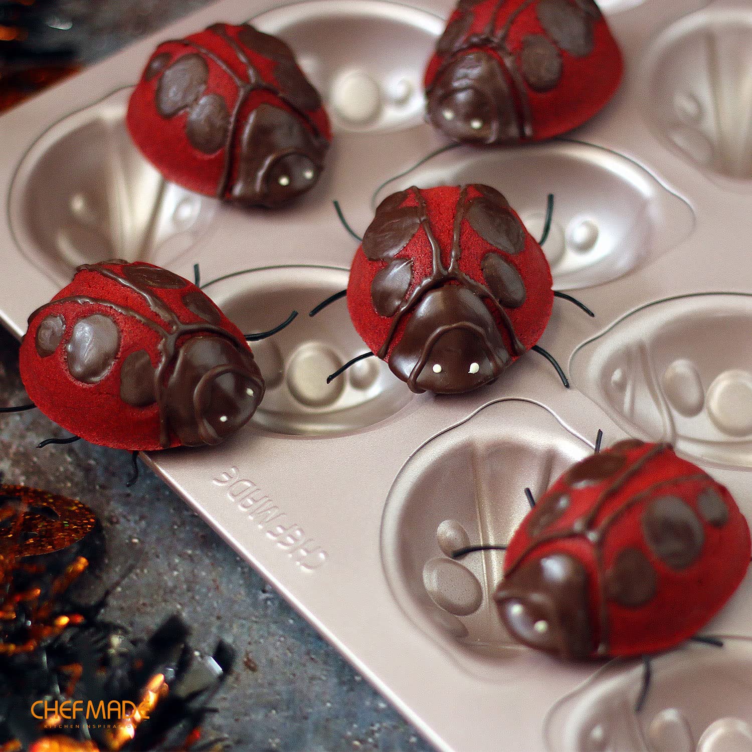 CHEFMADE Beetle Cake Pan, 12-Cavity Non-Stick Animal Muffin Bakeware for Oven Baking (Champagne Gold)
