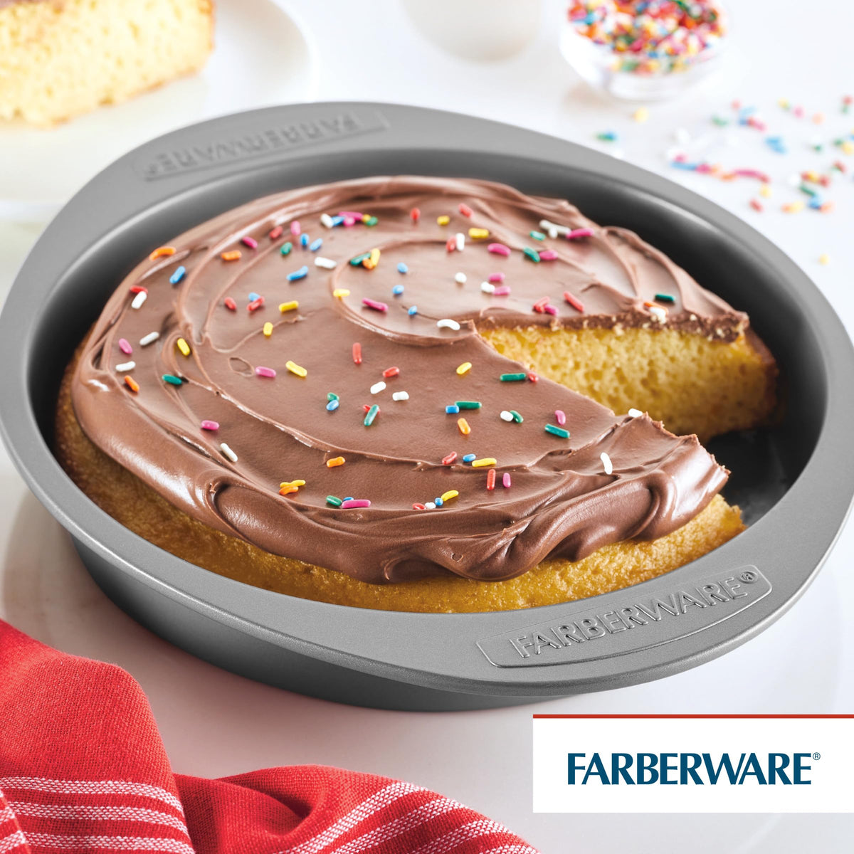 Farberware Nonstick Bakeware 9-Inch Round Cake Pan, Gray