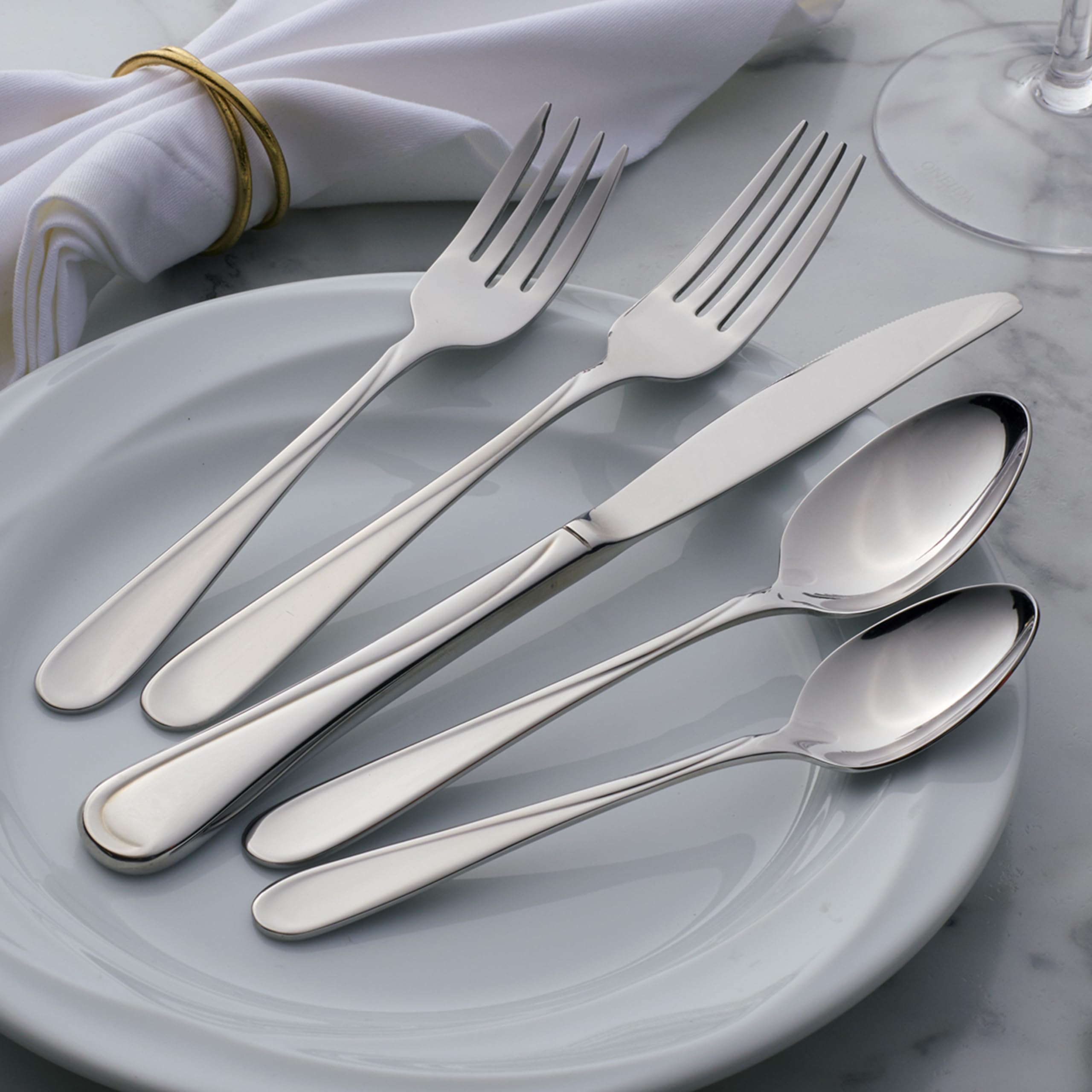 Oneida Flight 20-Piece 18/0 Silverware Set for 4, Flatware