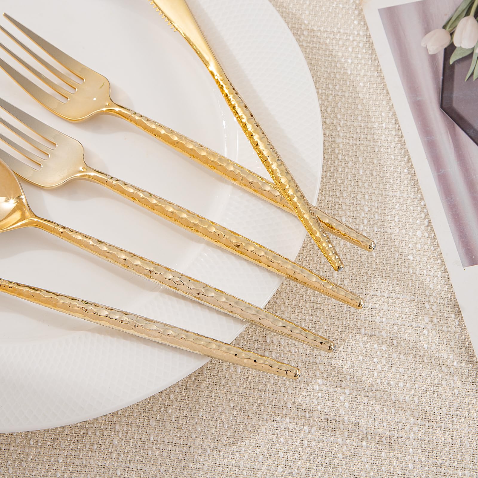 LIYH 102Pcs Gold Heavy Duty Plastic Silverware Set for Wedding Parties