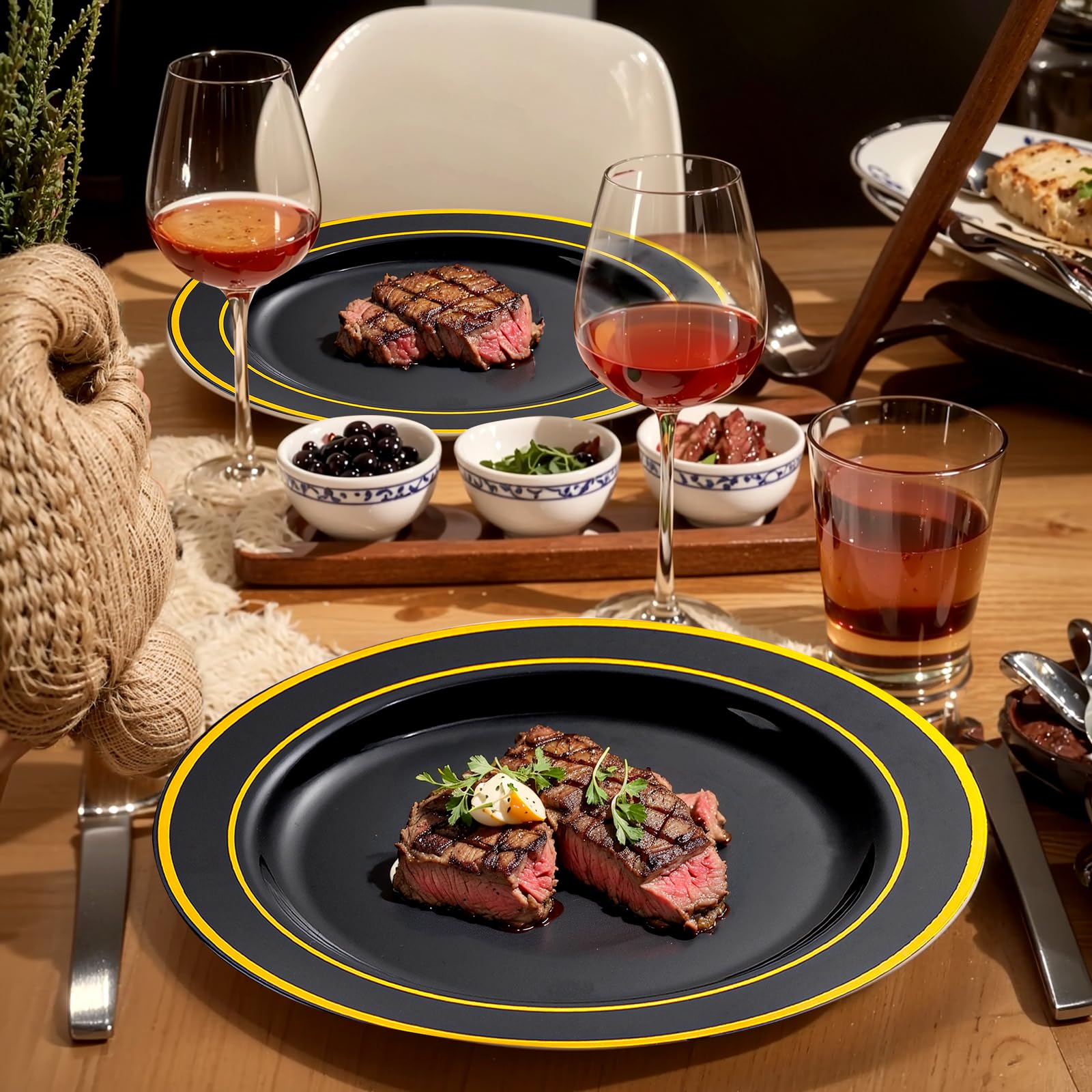 bUCLA 600PCS Black and Gold Disposable Dinnerware Set - Black Plastic Plates Disposable for Party Include 100 Dinner&100 Dessert Plates,100 Knives,100 Forks,100 Spoons,100 Cups for Party & Graduation