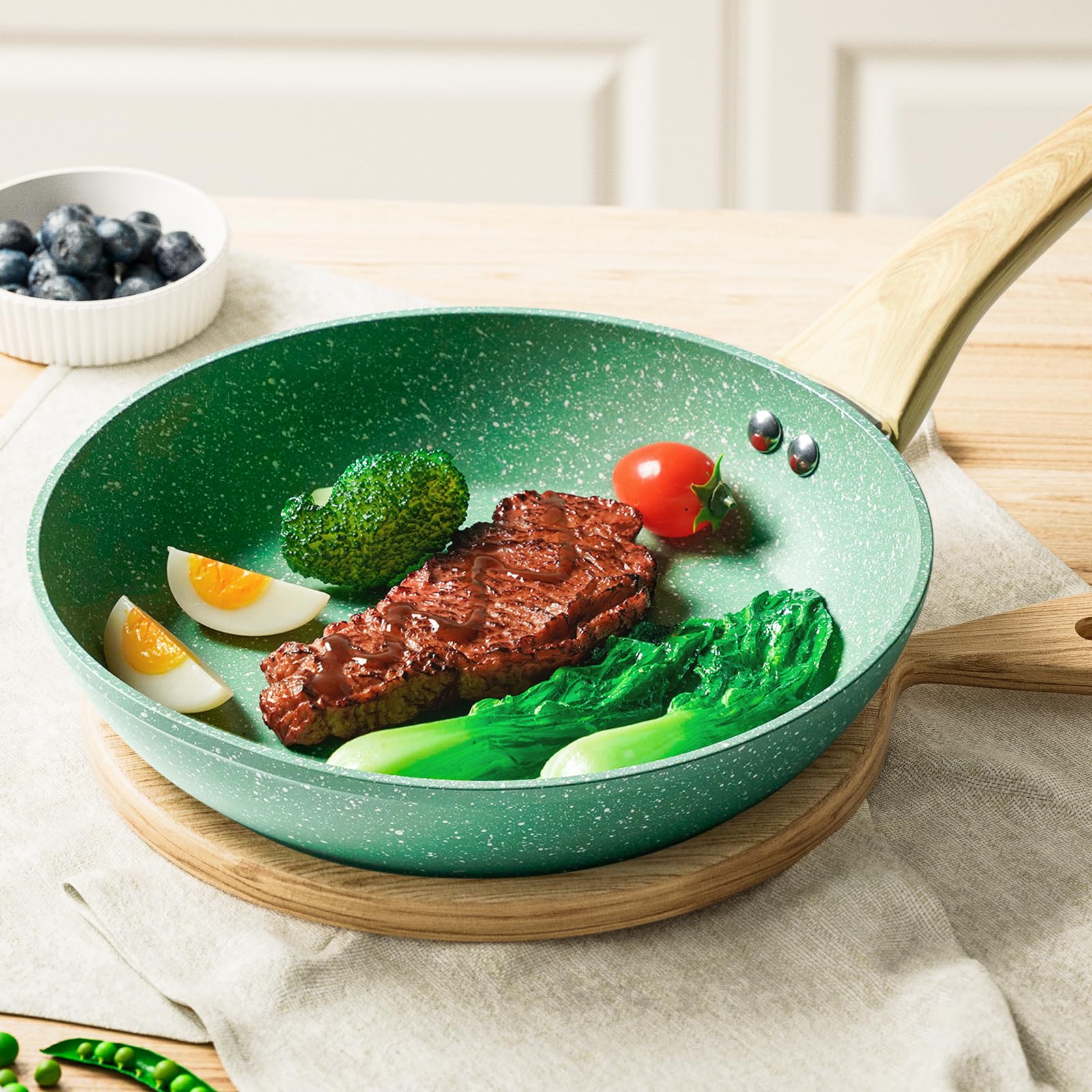 Innerwell Nonstick 9.5 Inch Skillet, Aluminum, Non-Toxic, PTFE & PFOA Free, Suitable for All Stovetops, Easy to Clean, Multipurpose
