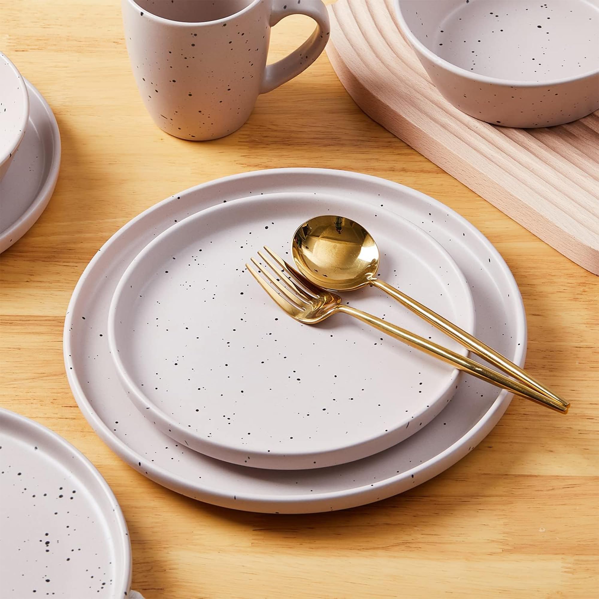 Stone Lain Jade Stoneware 16 Piece Dinnerware Set, Home Kitchen Dish Set with Dinner Plates, Salad Plates, Bowls, & Mugs - Service for 4, Taupe