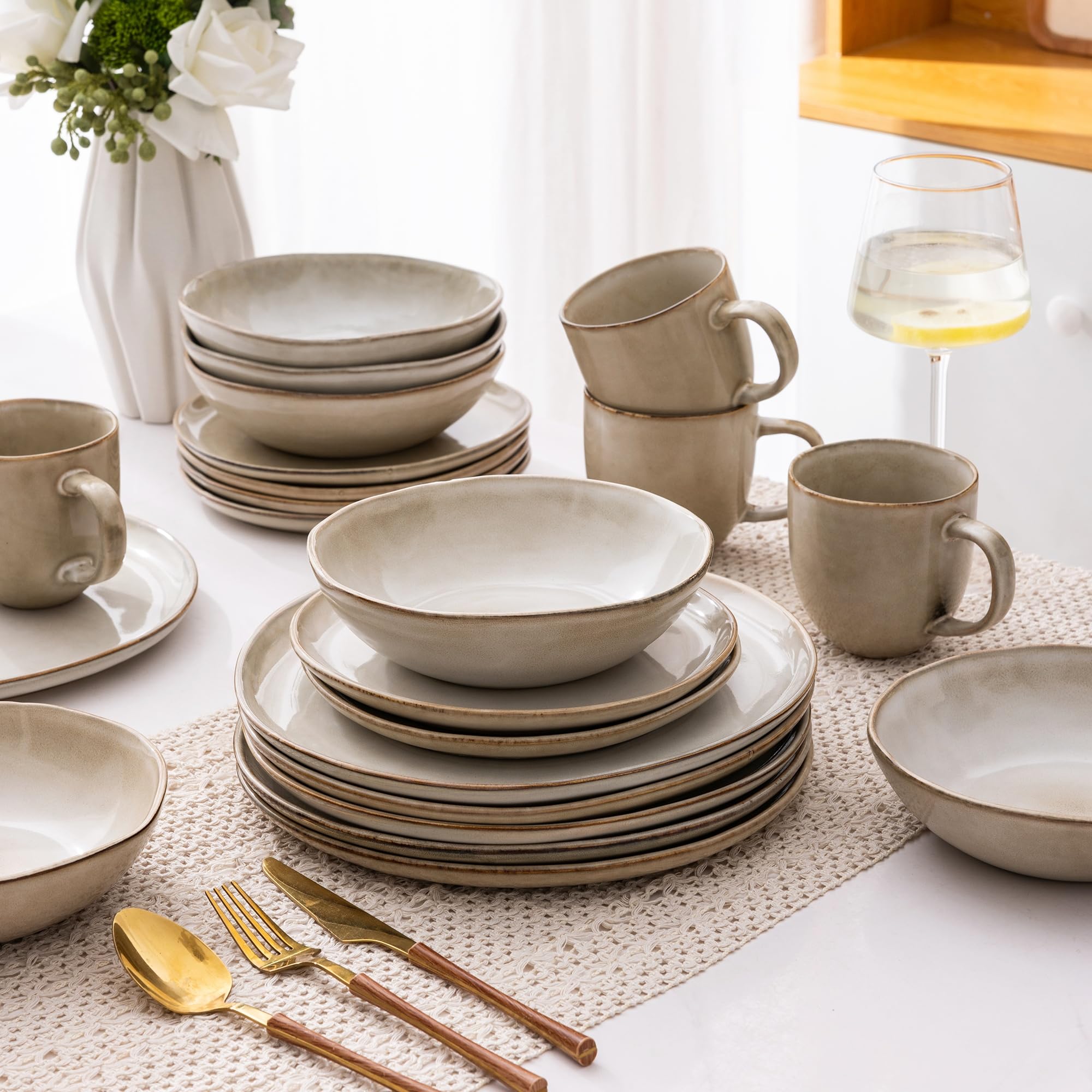 AmorArc Ceramic Dinnerware Sets for 8, 24Pcs Plates and Bowls Sets Dishes