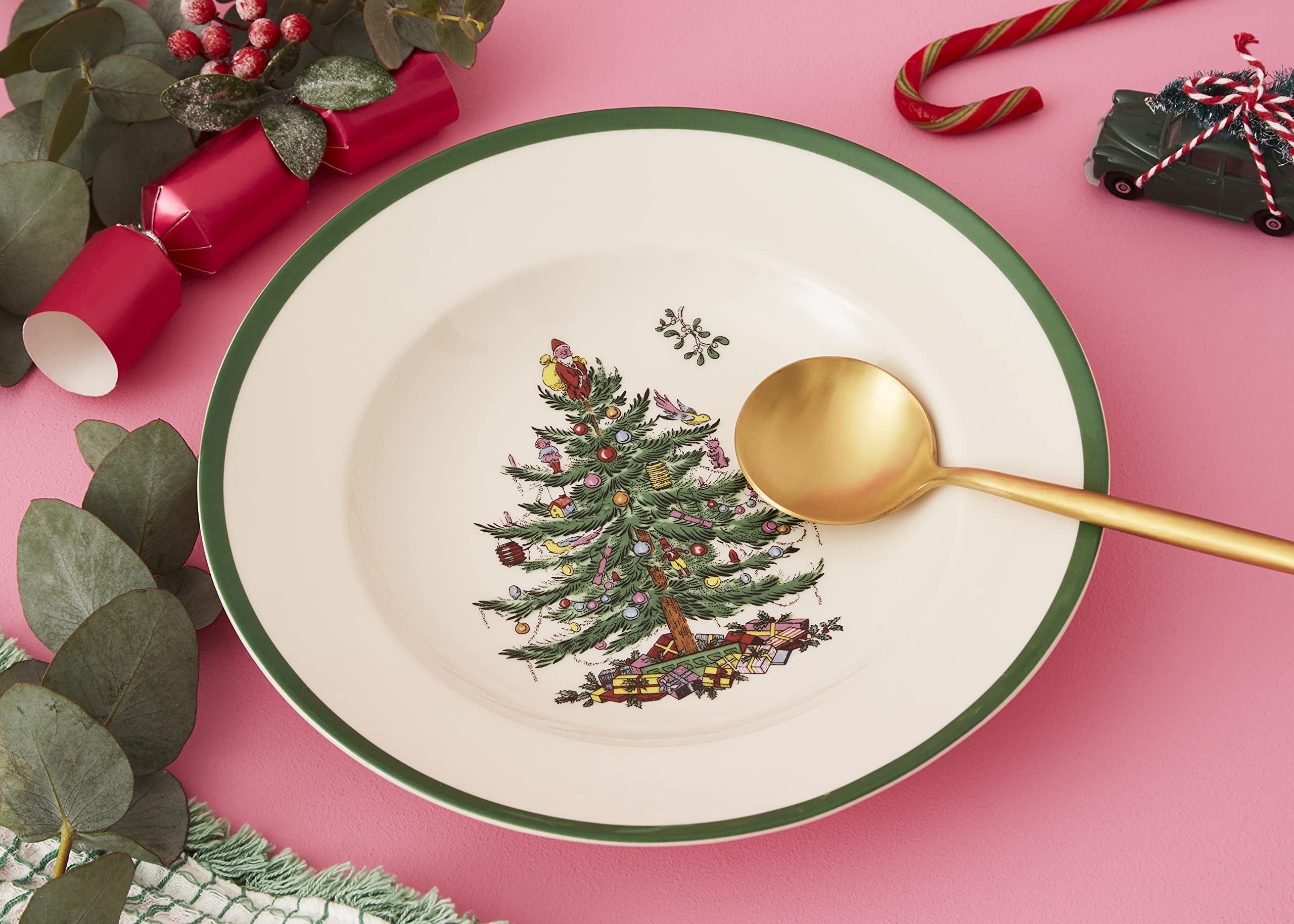 Spode Christmas Tree 9" Soup Plate (Set of 4) – Stoneware Bowls with Festive Tree Design & Green Rim, Ideal for Serving Soup, Pasta, Salad – Microwave & Dishwasher Safe Holiday Dinnerware