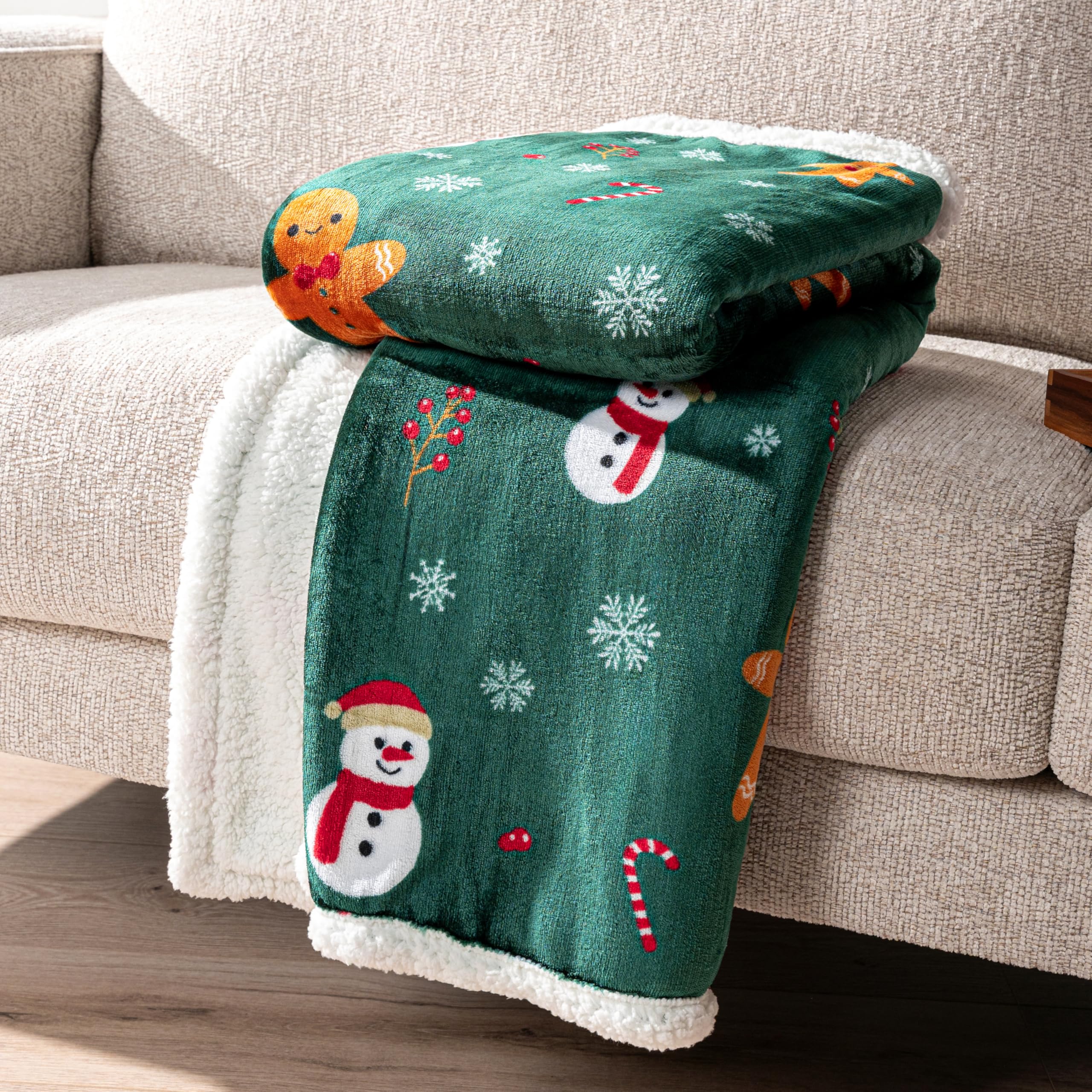 PAVILIA Green Christmas Sherpa Throw Blanket, Gingerbread Snowman Holiday Pattern, Soft Reversible Fleece & Sherpa 50x60 Winter Blanket for Couch & Bed, Cozy Christmas Decor