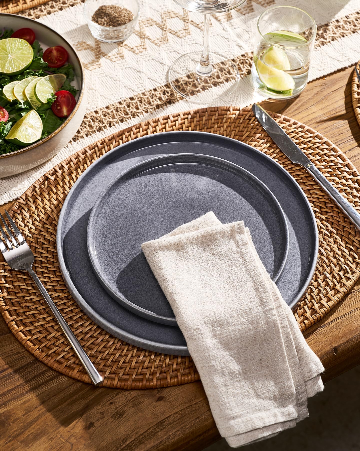 Famiware Annecy 16-Piece Stoneware Plates and Bowls, Misty Blue