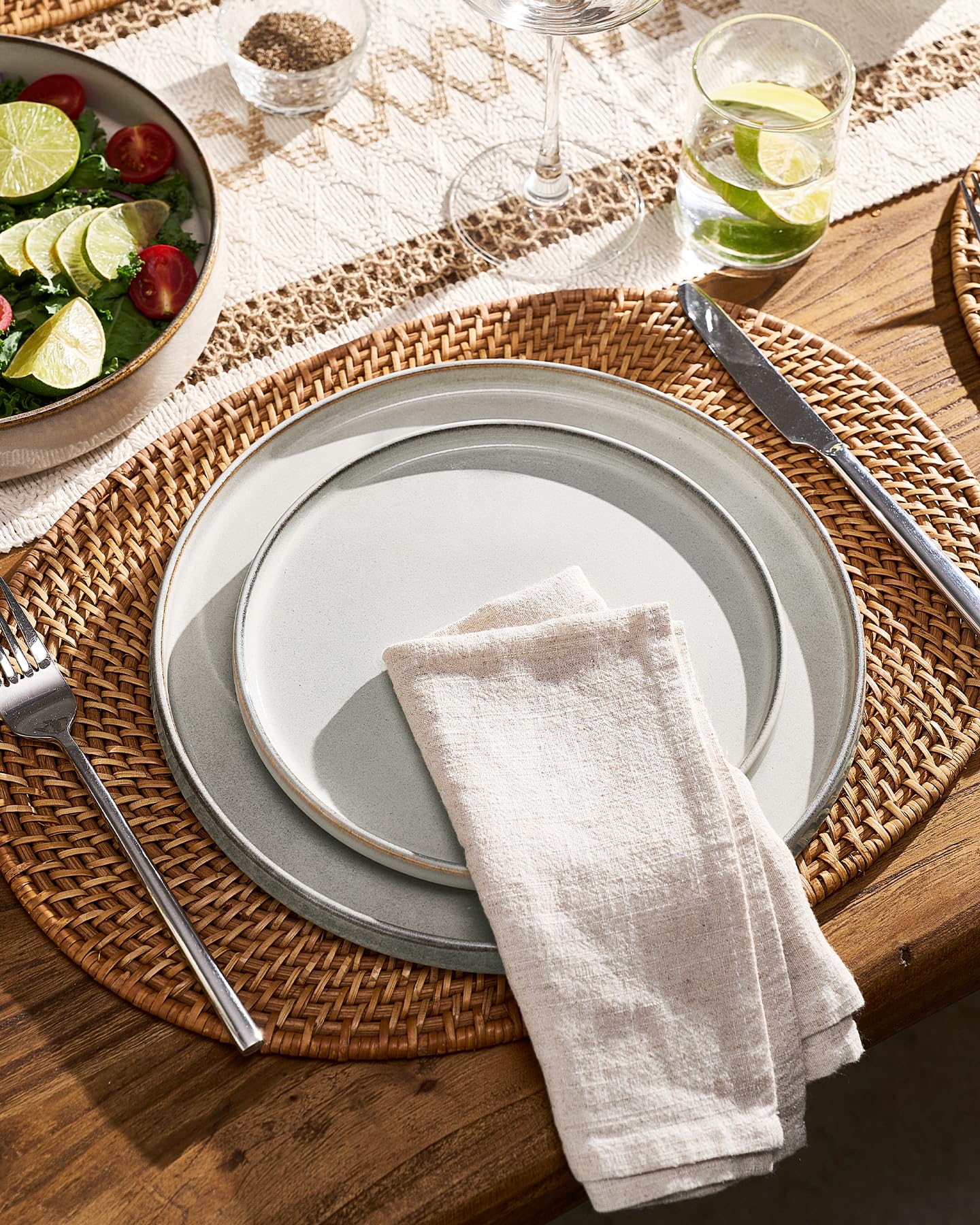 Famiware Annecy 12-Piece Stoneware Dinnerware Set, Grey White