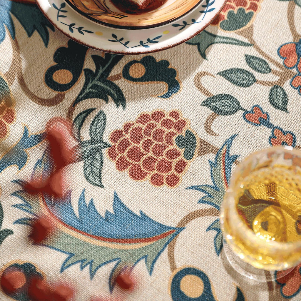 patdrea Elegant French Linen Tablecloth,Rectangular,94"x63"-Puno